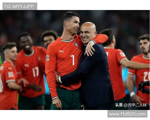 马丁内斯的传奇旅程:从草根球员到世界足球巨星的蜕变与荣耀